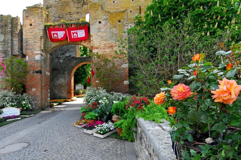Appartamento Antica Dimora dell'Ortolano Castellaro  Esterno foto